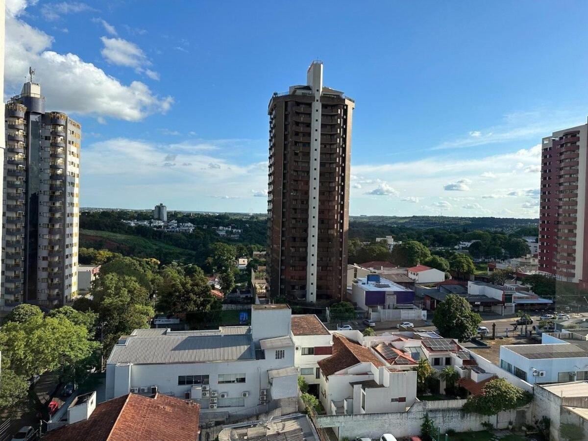 Apartment Em *